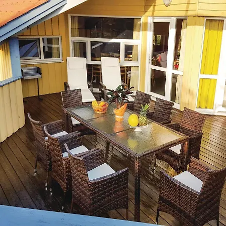 Five-bedroom Holiday In Holiday home *