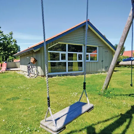 Five-bedroom Holiday In Holiday home Gross Mohrdorf